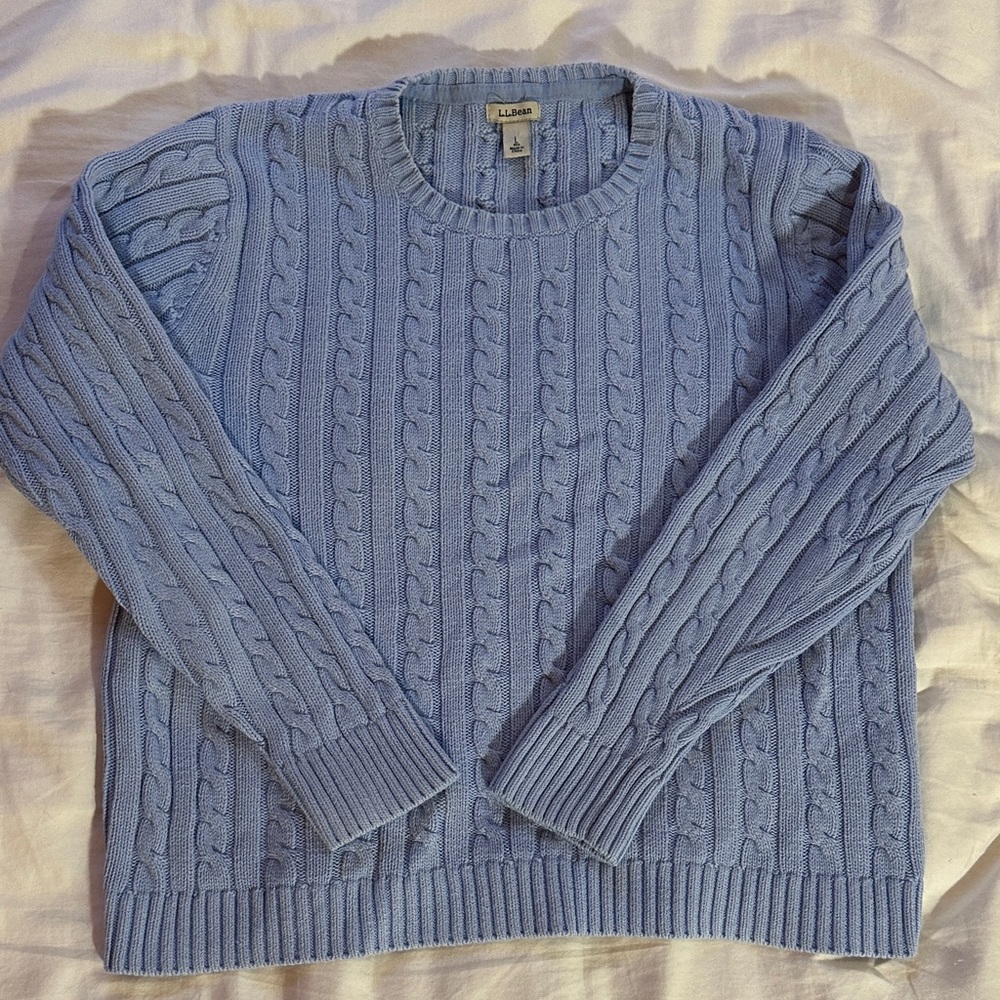 Vintage L.L. Bean Women's Light Blue Cable Knit Sweater